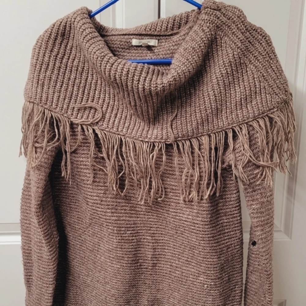Maurices Sweater Women's Size: Medium CUTEST Fringe